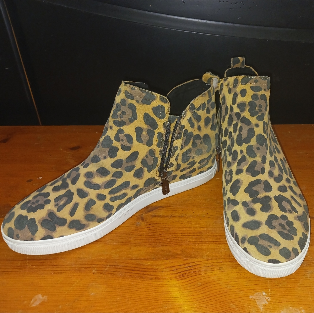 Animal print wedge sneakers